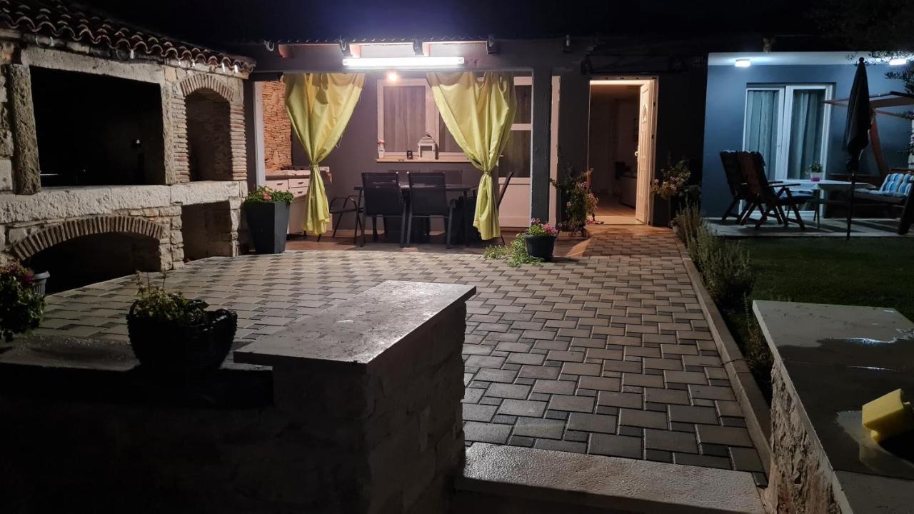 A24-House Villa Medulin Luaran gambar